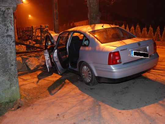 Rozbił skradziony samochód Rozbił skradziony samochód