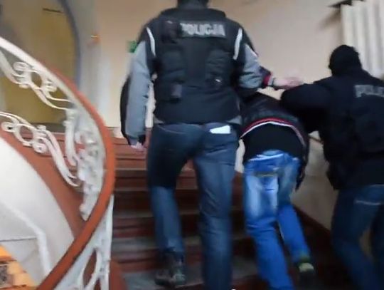 Rozbita grupa złodziei aut [film]