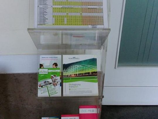 Rozkłady linii 107 - dostępny na stojakach