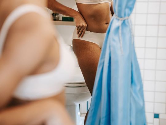 Rozstępy – niepożądana pamiątka po ciąży. Krótka charakterystyka zmian skórnych