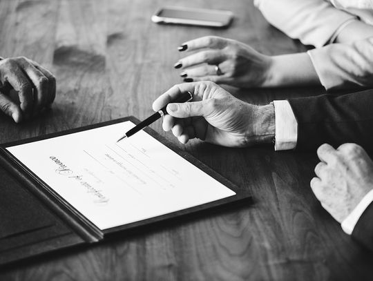 Rozwód a uregulowanie kontaktów z dzieckiem. Czy ojciec zawsze jest na straconej pozycji?