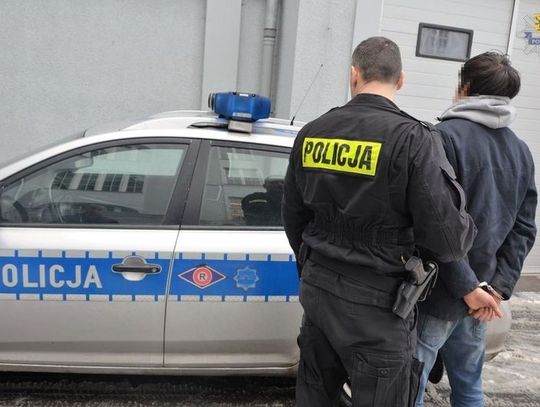 Rozwoził pizzę, a w międzyczasie ... robił zakupy kartą właściciela