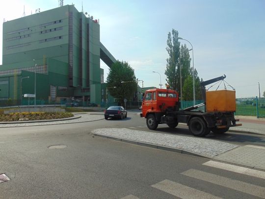 Ruletka na drodze?! Brak oznakowania Małej Obwodnicy