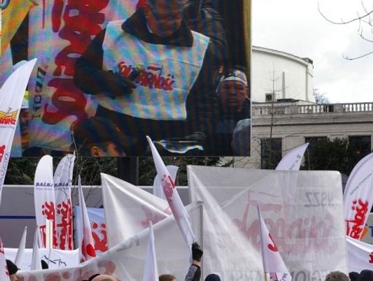 Rząd ignoruje opinie partnerów. “Solidarność” wygrała z rządem