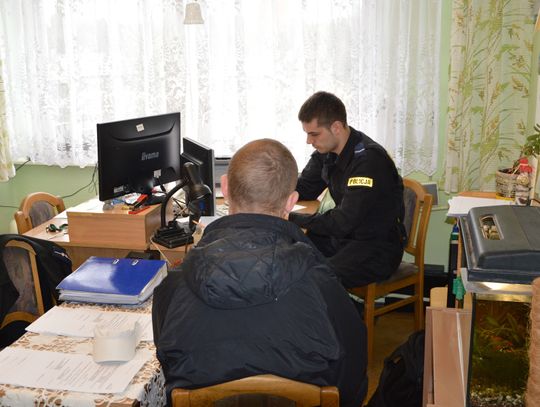 Rzucił psem jak workiem. Policja ma sprawcę!