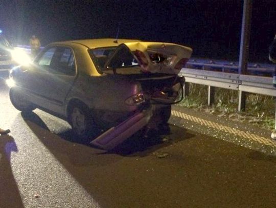 Samochód w płomieniach! Kolizja na autostradzie A1
