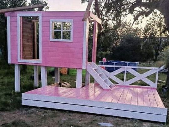 Sąsiad zabrał koledze domek ogrodowy i zrobił z niego... opał