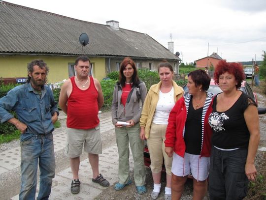 Sąsiedzi prawie nas spalili! „Wszystkie instytucje, które prosiliśmy o pomoc, nas ignorują...”