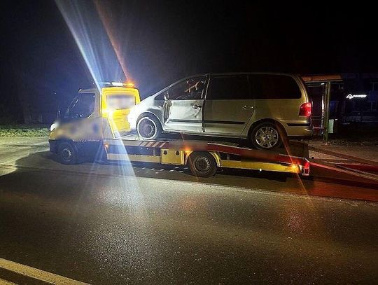 Seat kręcił po mieście podejrzanie. Policjanci zatrzymali duet z amfetaminą