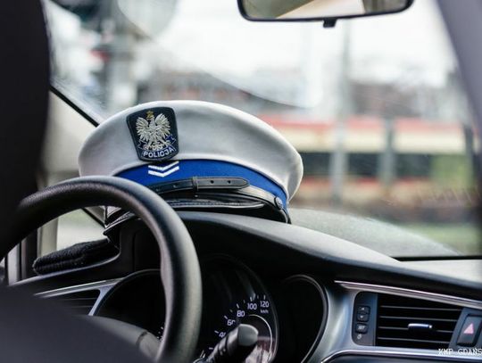 Seniorze zachowaj czujność i spokój. Oszuści nie śpią!!!