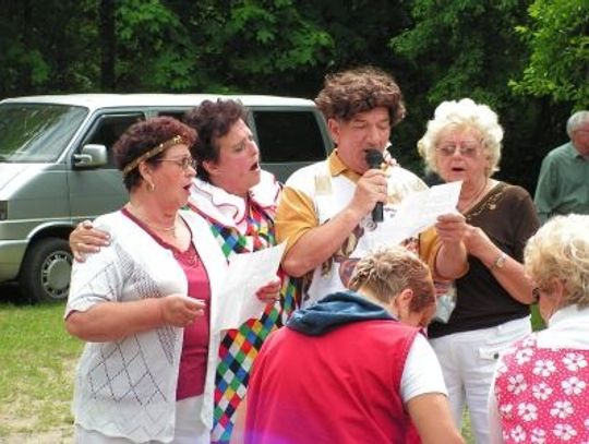 Seniorzy zakończyli „wczasy pod gruszą”