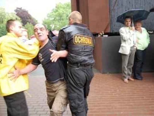 SKANDAL PRAWYBORÓW WE WRZEŚNI. Eurodeputowny Siwiec: Spadaj gościu, Rosati: Zamknij się