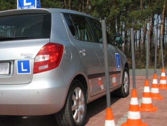 Skargi na „naukę jazdy”. Starostwo stanowczo interweniuje
