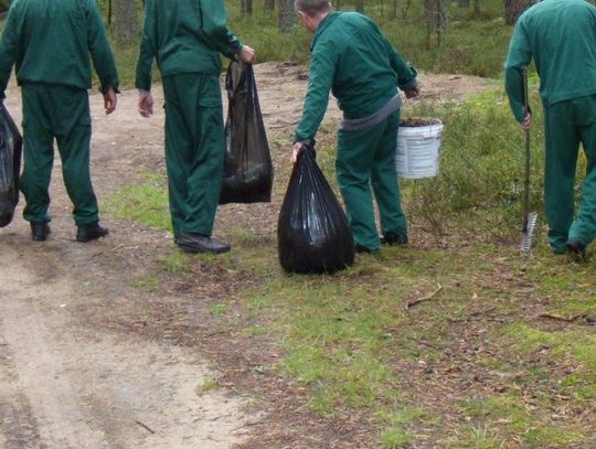 Skazani w "sprzątaniu świata"