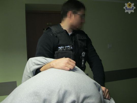 Skok na kiosk, zostawili odciski 