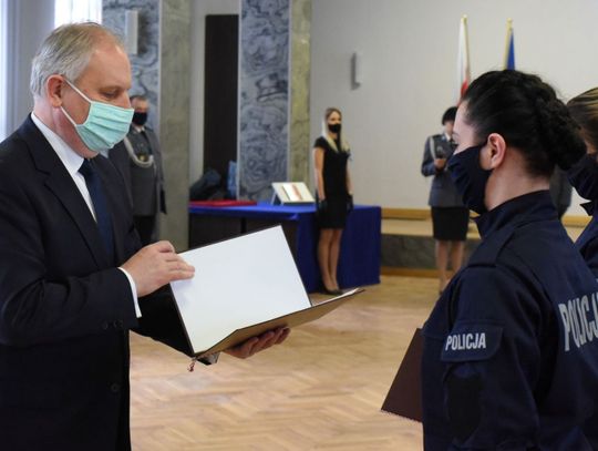 Ślubowanie nowych policjantów. Wojewoda na uroczystości 