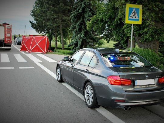 Śmiertelne potrącenie na przejściu dla pieszych. Zginęła starsza osoba  – policjanci apelują o szczególną ostrożność