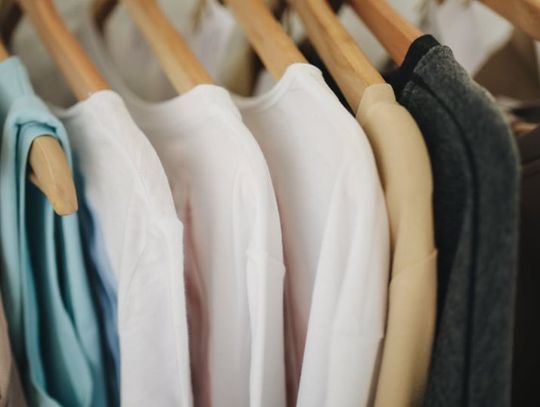 Śmieszne koszulki męskie – idealny pomysł na prezent