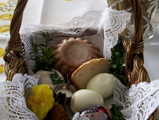 Śniadania Wielkanocne - biała kiełbasa, piergi i pół tony bigosu