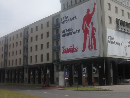 "Solidarność": Nie łatać FUS rezerwą demograficzną