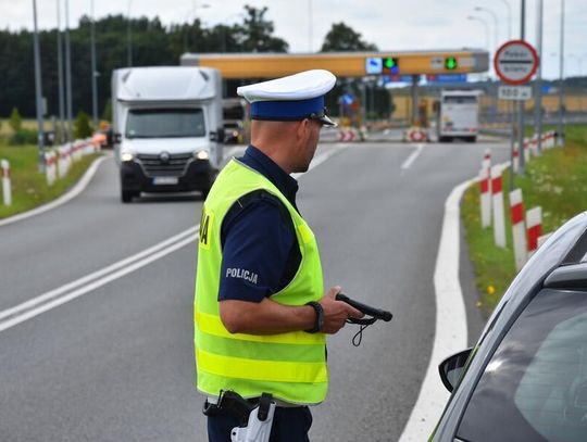 Spadek liczby wypadków i kolizji drogowych. Starogardzcy policjanci podsumowali minione wakacje