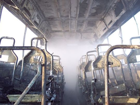 Spłonął autobus przewożący uczniów