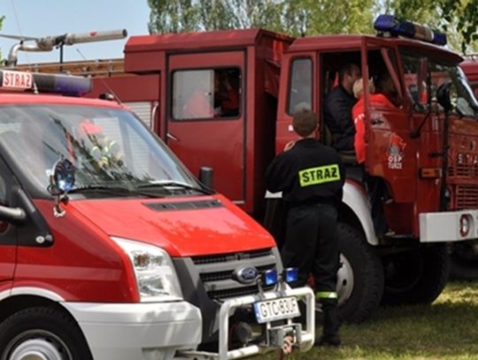 Spłonęła wiata a z nią siedem ciągników rolniczych!