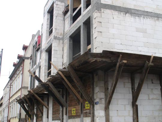 Spór o nową kamienicę w sercu Tczewa. Kto ma rację?