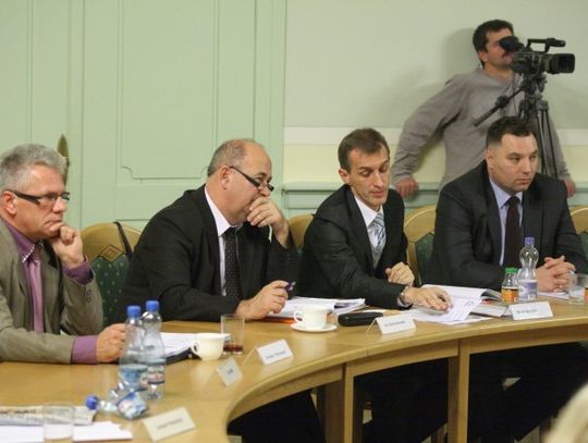 Spór przy podwyżce podatku od nieruchomości