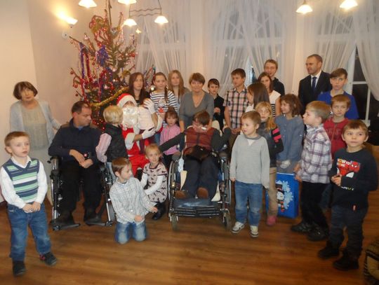 Spotkanie wigilijne podopiecznych i wolontariuszy ze Stowarzyszenia "Można Inaczej"