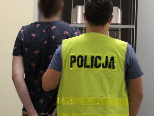 SPRAWCA ROZBOJU ZATRZYMANY NA GORĄCYM UCZYNKU