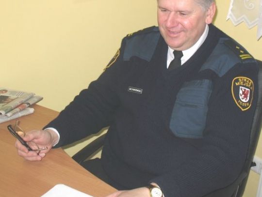 Sprzątać po psach! Ze śmieciami do... lasu