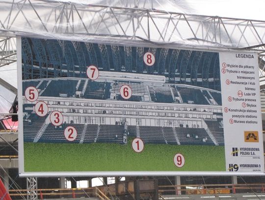 Stadion gdański na Euro 2012 już ma wiechę
