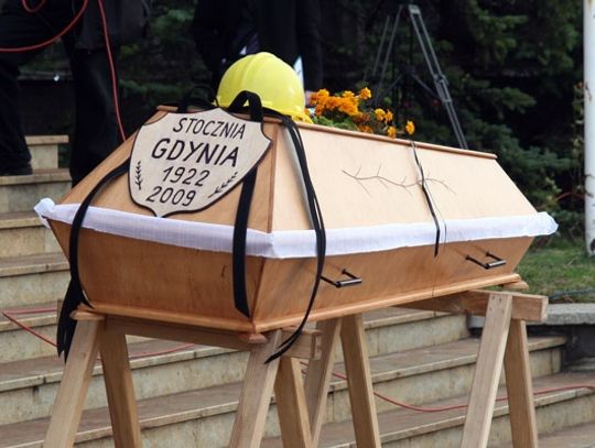 Stoczniowcy nie chcą cicho umierać - weszli w spór zbiorowy z władzami