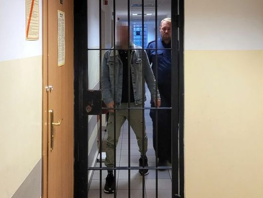 Stosował przemoc psychiczną i fizyczną – czy dozór policyjny ostudzi agresję ?