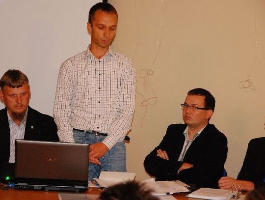 Stowarzyszenie GNIEWSKA GRUPA OBYWATELSKA odpowiada na ulotkę