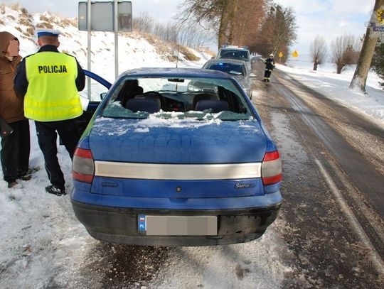 Stracił panowanie na zakręcie i uderzył w rowerzystkę. Ranna została zabrana do szpitala wojewódzkiego.