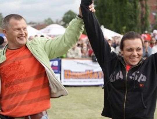 Strongwoman, żarty z Radia Maryja i „prywatne sprawy” posła Platformy