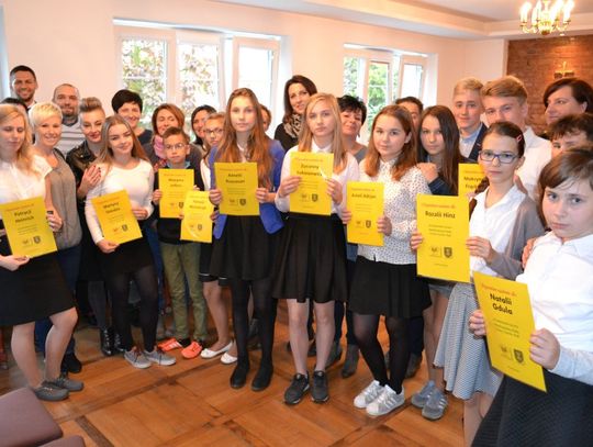 Stypendia Młodzieżowej Rady Gminy Suchy Dąb rozdane