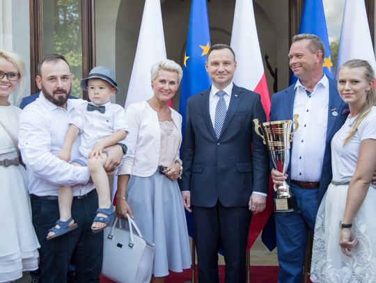 Sukces pomorskich rolników. Małgorzata i Bogdan Zblewscy z Przechlewa wicemistrzami AgroLigi 2016! 