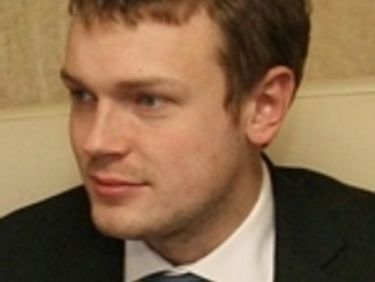 Syn premiera Tuska przeszedł z gazety na etat lotniska  im. Lecha Wałęsy