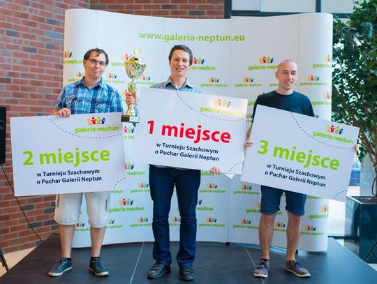 Szachy łączą pokolenia! I Turniej Szachowy o Puchar Galerii Neptun.
