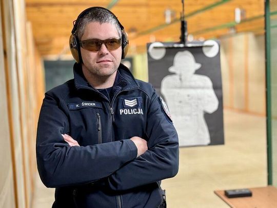 Szkoli policjantów. Spełnia się w pasji strzelectwa