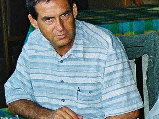 Tablica w hołdzie Maciejowi Akslerowi