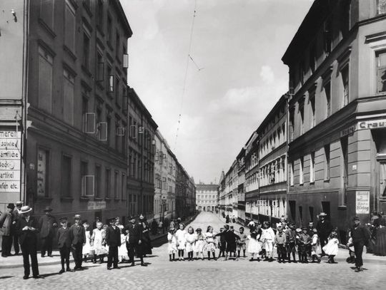 Tak samo piękny, albo jeszcze piękniejszy. „Pod mostami Królewca” - o mieście, które zniknęło z powierzchni ziemi