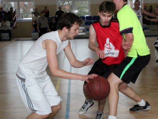 TCZ jedyny niepokonany - Tczewska Amatorska Liga Koszykówki