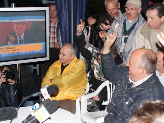 Tego premier w Gdańsku nie powie: Rząd sięgnie do kieszeni obywateli