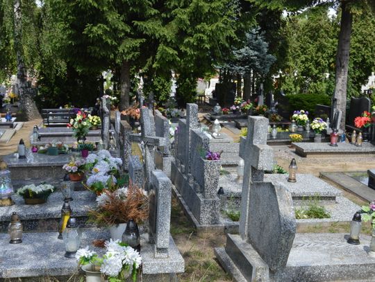 Teren cmentarza powoli się kurczy. Groby do likwidacji?