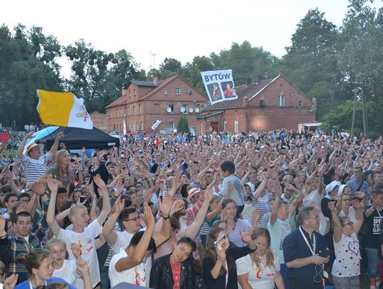 Tłumy gości z zagranicy modliły się w Pelplinie!
