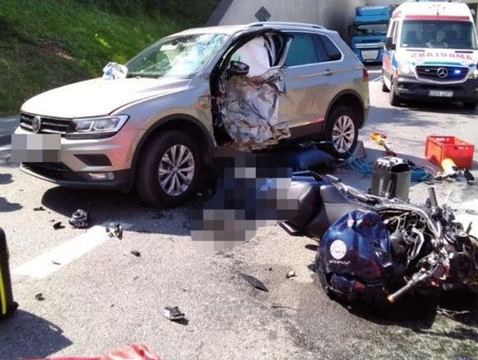 Tragedia na krajowej „jedynce”. Motocyklista poniósł śmierć na miejscu...